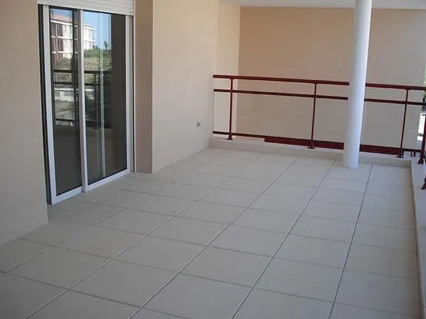 T2 - 33.68m ²