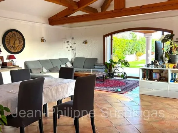 Villa 7 pièces 195 m²