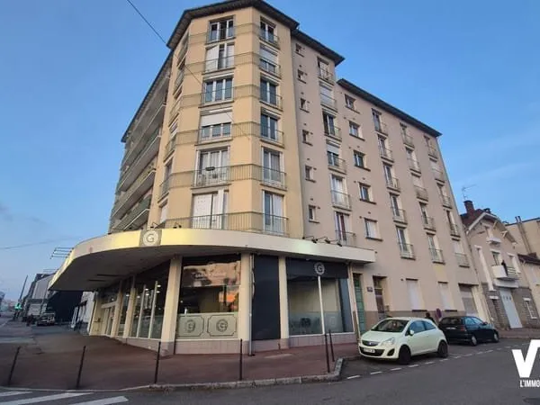 Appartement LOUE en excellent état.