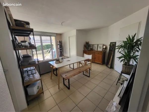 Appartements t 3 avec terrain