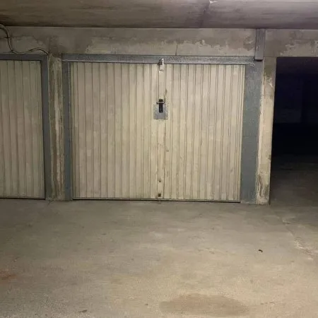 Parking 12 m²