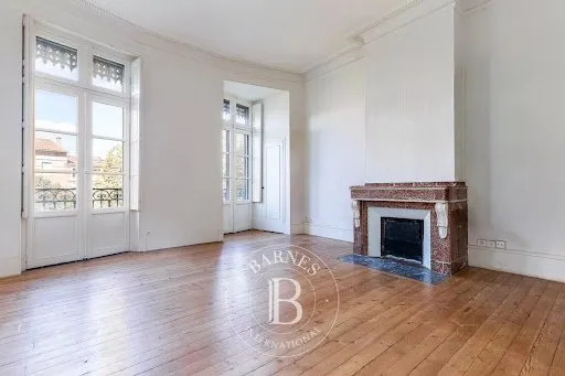Appartement 5 pièces 100 m²