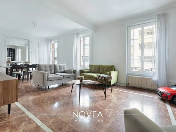 T4 familial avec charme de l'ancien- Terrasse - Limite Lyon 6