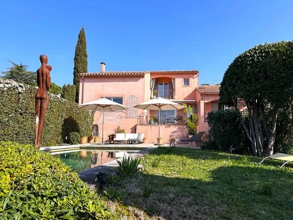 Proche Avignon, Maison Provençale Avec Piscine Et Dependance