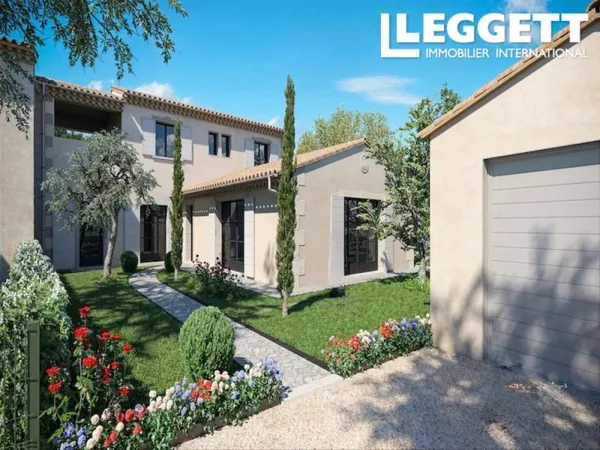 Opportunité Rare ? L?un des 3 terrains constructibles de 460 m² à 500 m du centre historique de Sain