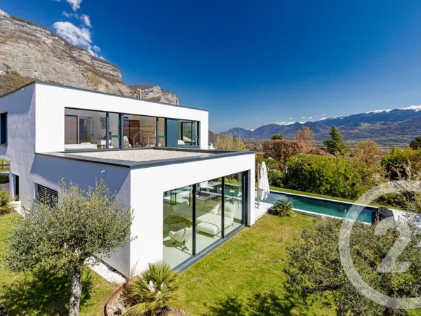 Maison 6 pièces 157 m²
