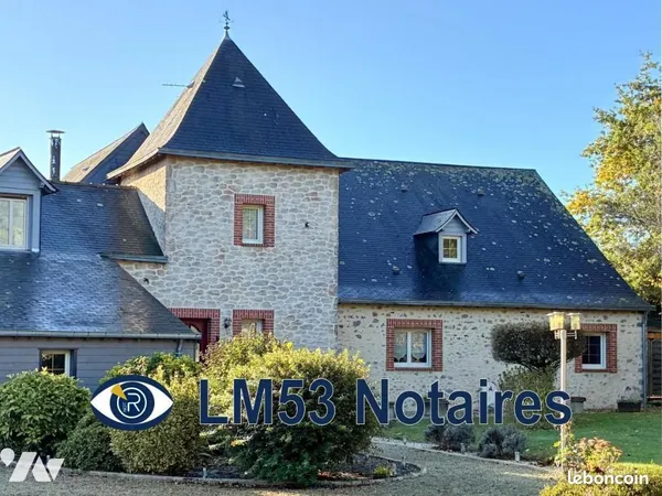 Maison 7 pièces 322 m²