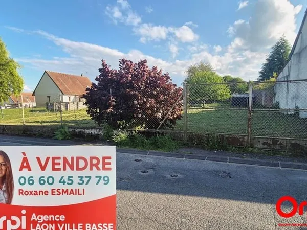 Terrain 654 m²