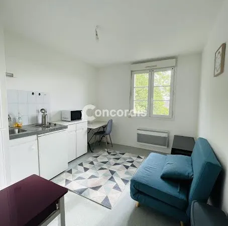 Studio 1 pièce 13 m²
