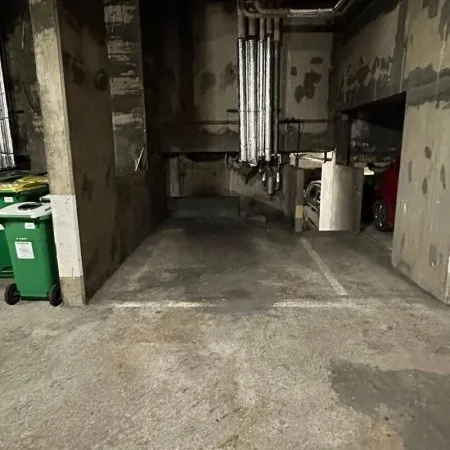 Parking 8 m²