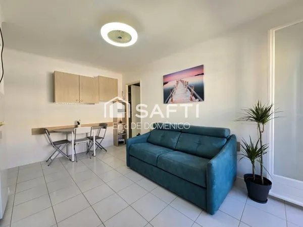 Appartement entièrement rénové vendu meublé