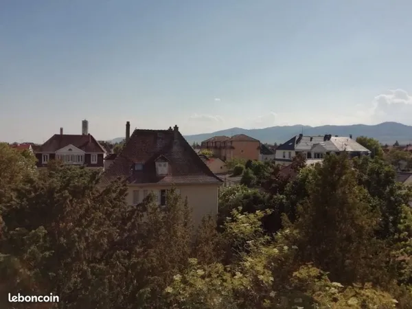 Studio T1 Meublé 36 m² - Dernier étage avec Balcon & Parking