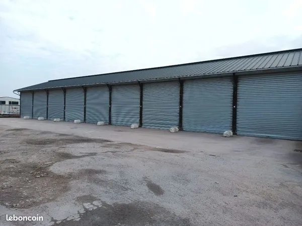 Hangar ou local de stockage