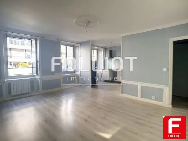 GRANVILLE APPARTEMENT DE 3 PIECES 50400