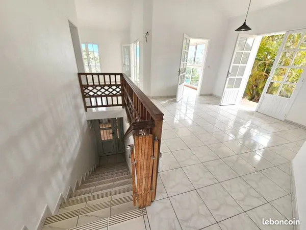 Maison F4 TAMPON sur terrain 1250 m²