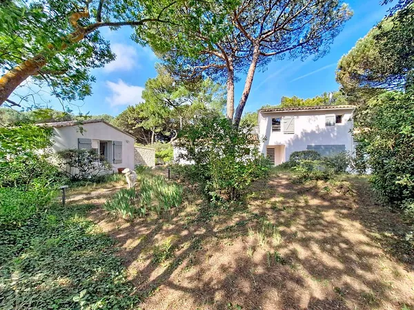 Ile de ré Maison Les Portes En Re 7 pièce(s) 155m² avec dépendance sur un terrain 762m²