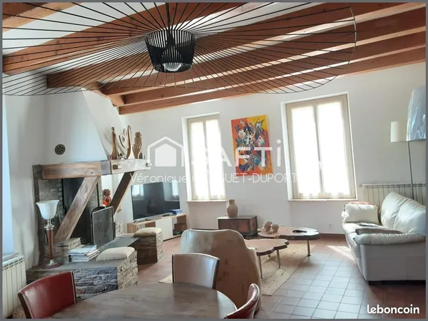Maison 9 pièces 210 m²