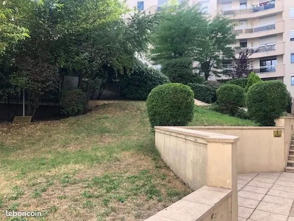 Sevres f3 centre-ville, résidence recherchée au pied des commerces