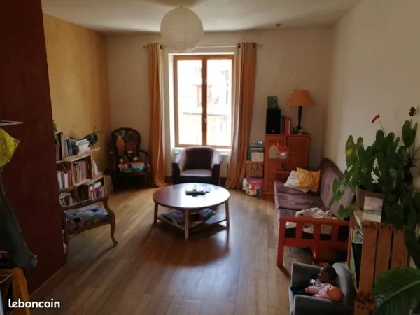 T3 - 70 m² avec balcon et espace convivial partagé