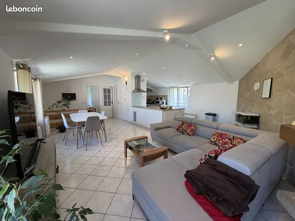 Appartement 5 pièces 93 m²