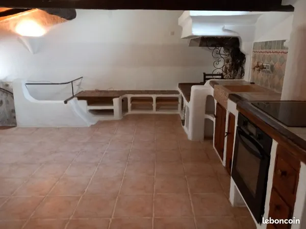 Charmant 2 pièces en duplex avec cheminée - Maison de village en pierre - 42 m² loi Carrez (Carros 0