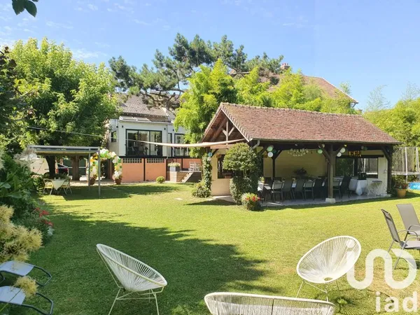 Maison 7 pièces 205 m²