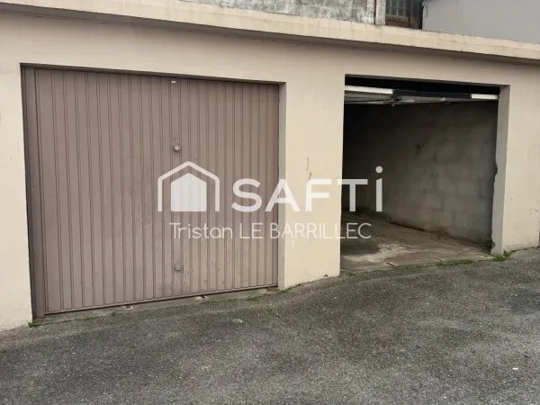 Lot de 6 boxes fermés ,Quartier recherché ,Excellente rentabilité