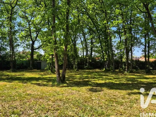 Terrain 1956 m²