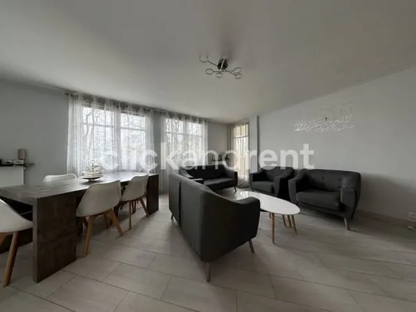 Appartement T4 meublé lumineux avec parking à Évry-Courcouronnes