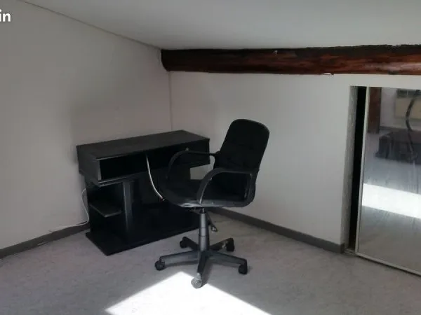 F1 mansardé pour étudiant fg 3 maisons NANCY