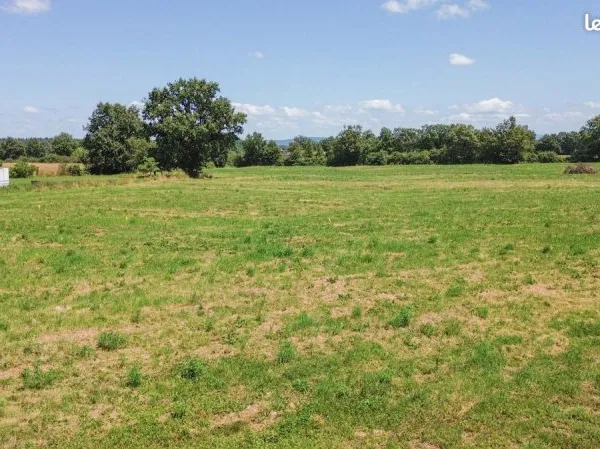 Terrain 666 m² Saint-André-sur-Vieux-Jonc