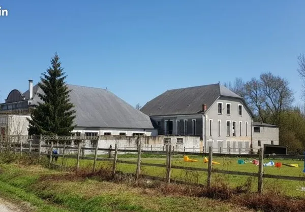 Murs commerciaux, atelier 2126 m² La Pellerine