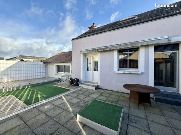 Immeuble 161 m²