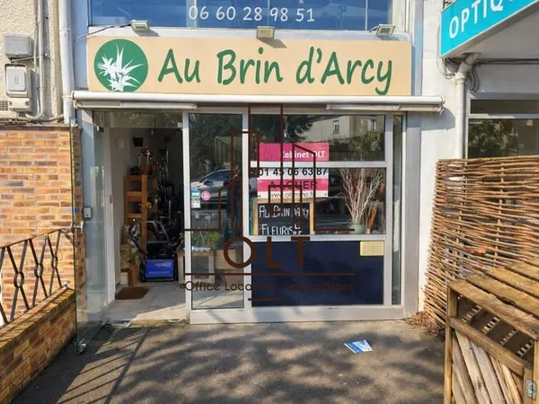LOCAL COMMERCIAL - BOIS D'ARCY
