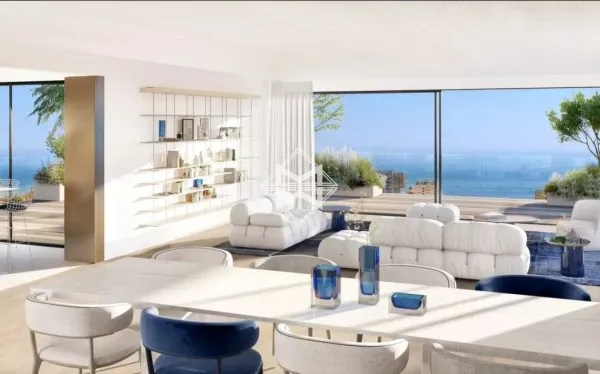 Aux portes de Monaco, un balcon sur la Mediterranée !
