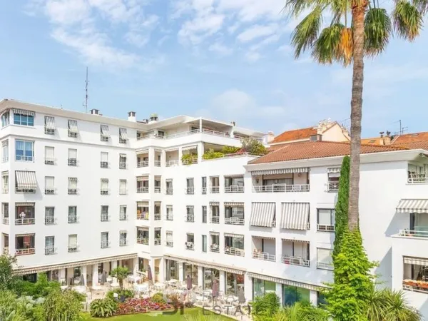 CANNES STUDIO RESIDENCE AVEC SERVICES PRESTATIONS HAUT DE GAMME