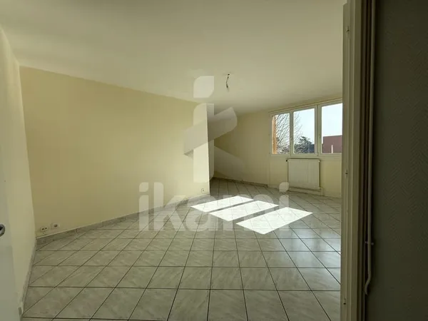 T3 lumineux avec balcon, parking et cave Résidence calme à