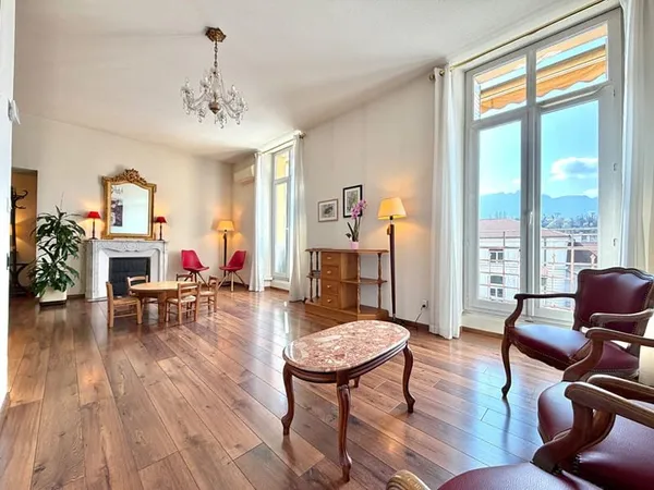 Appartement Aix Les Bains 3 pièce(s) 94 m2