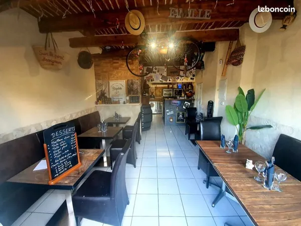 Local commercial aux normes très bien placé