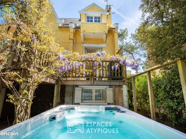 Villa 9 pièces 167 m²