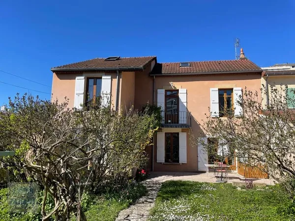 CHALON-SUR-SAONE - Belle Maison Quartier Boucicaut proche ce