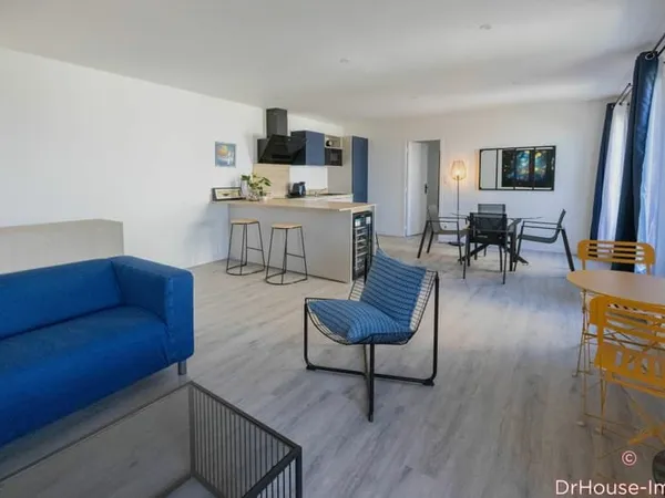 Magnifique Appartement T3 Lumineux avec Balcon et place de parking en Plein Coeur d'Orléans.
