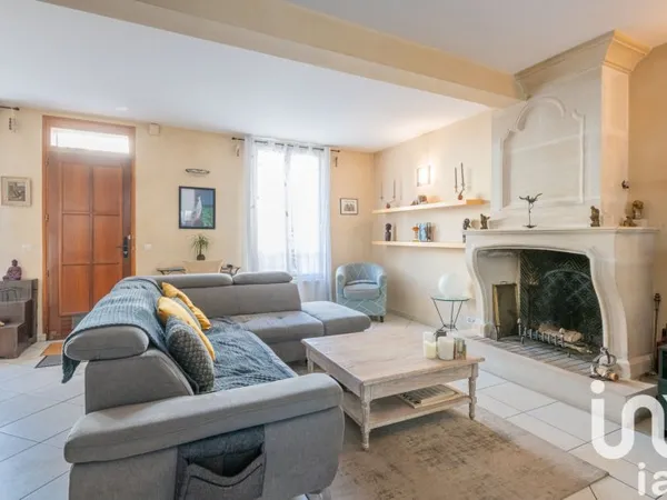 Maison 6 pièces 240 m²
