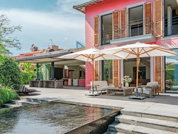 VILLA À PROXIMITÉ DE LA PLAGE À SAINT-JEAN