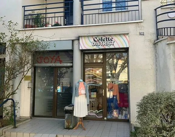 Local commercial 2 pièces 38 m²