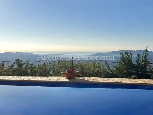Deux Splendides Villas Avec Une Vue Incroyable Au Sein D'une Meme Propriete