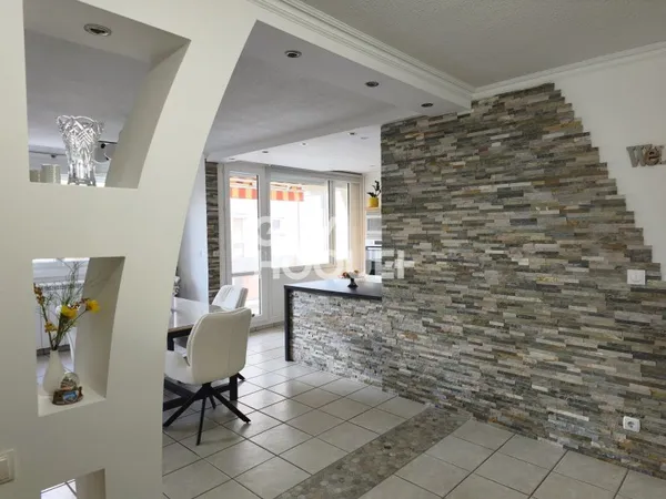 APPARTEMENT À VENDRE DE 5 PIÈCES DE 112,00 M²