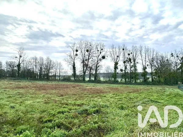 Terrain 1836 m²
