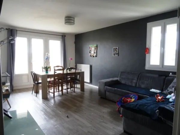 APPARTEMENT CHARLEVILLE MEZIERES - 4 pièces - 84 m2
