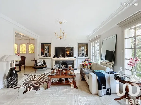 Maison 8 pièces 190 m²